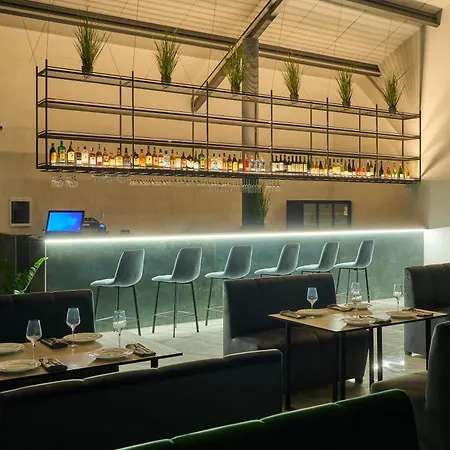 у борисовича & Hotel