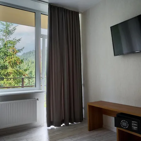 у борисовича & Hotel Palyanytsya