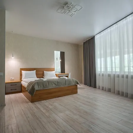 у борисовича & Hotel Palyanytsya